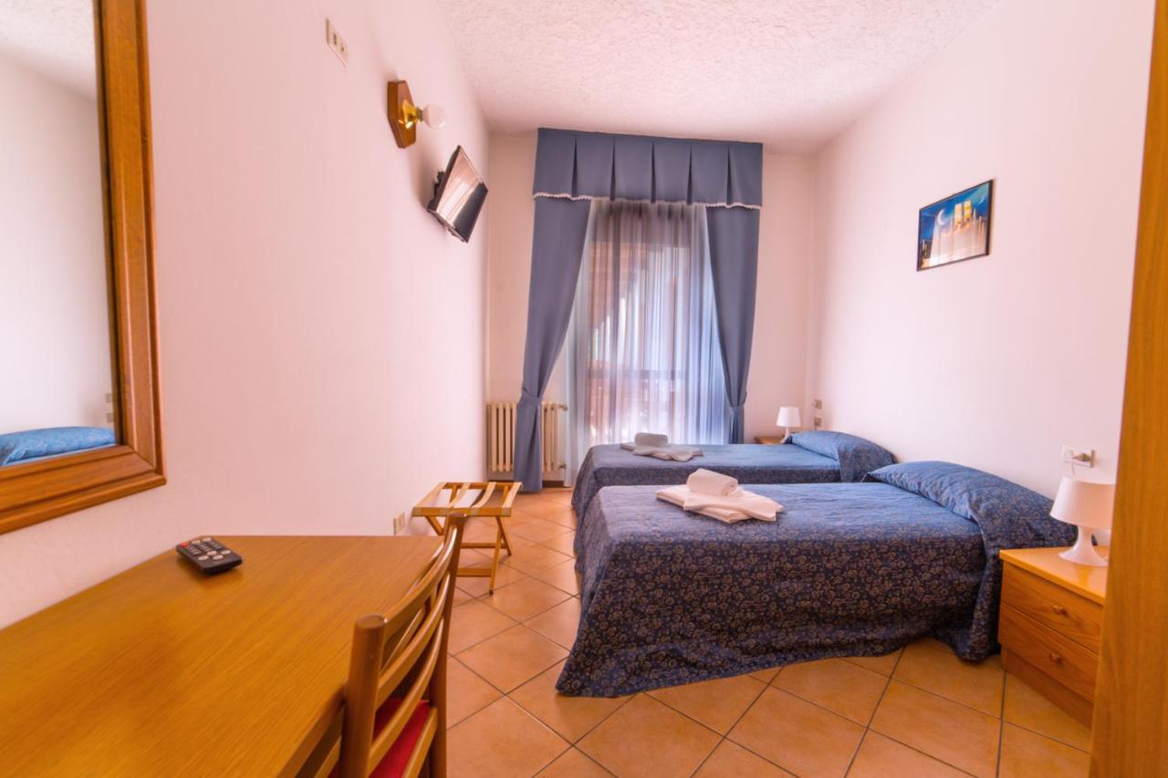 Hotel Sancamillo ディマーロ エクステリア 写真